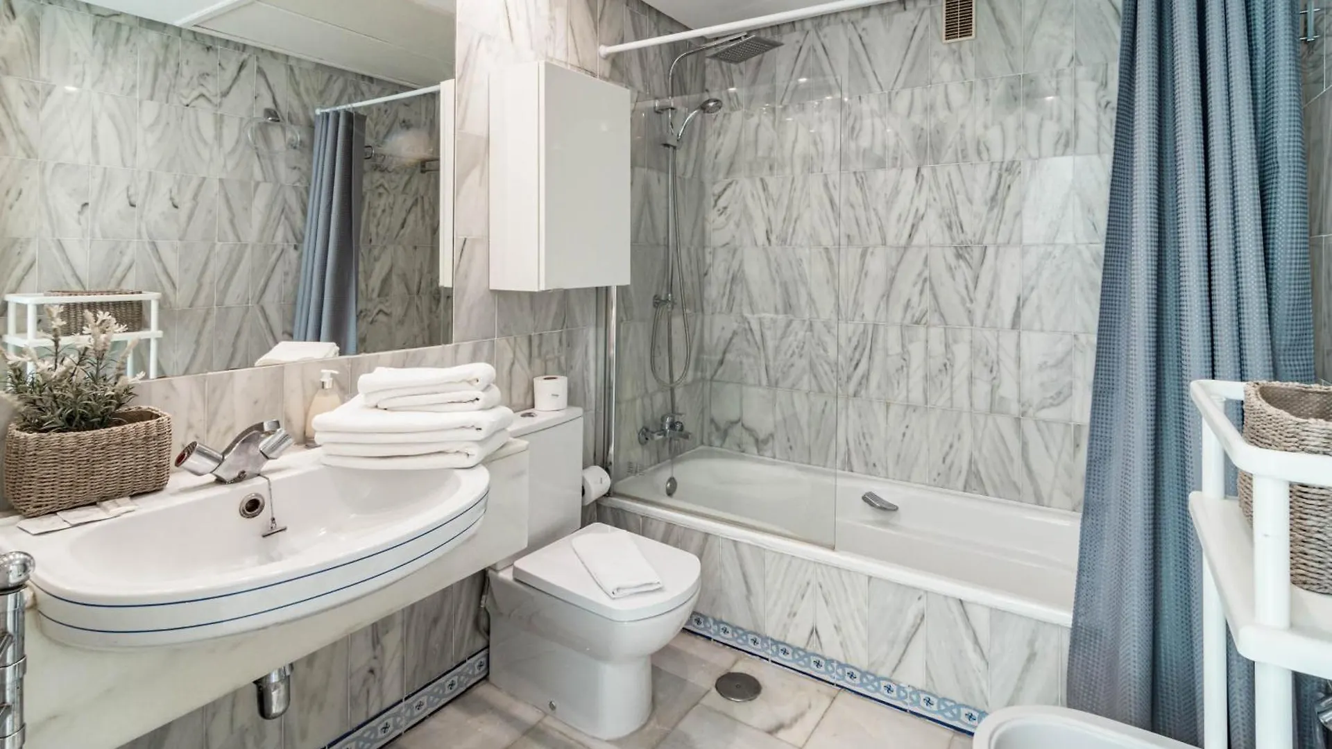 Mr- Cozy 4 Sleep Flat In Marbella, Great Location Apartment Marbella