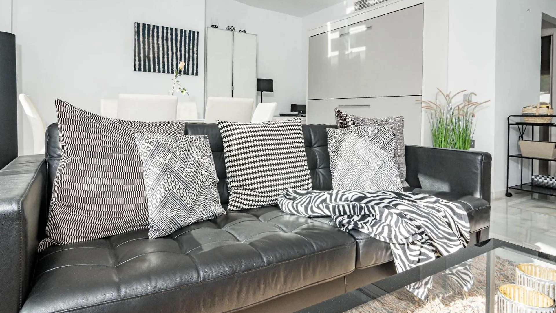 Mr- Cozy 4 Sleep Flat In Marbella, Great Location Apartment