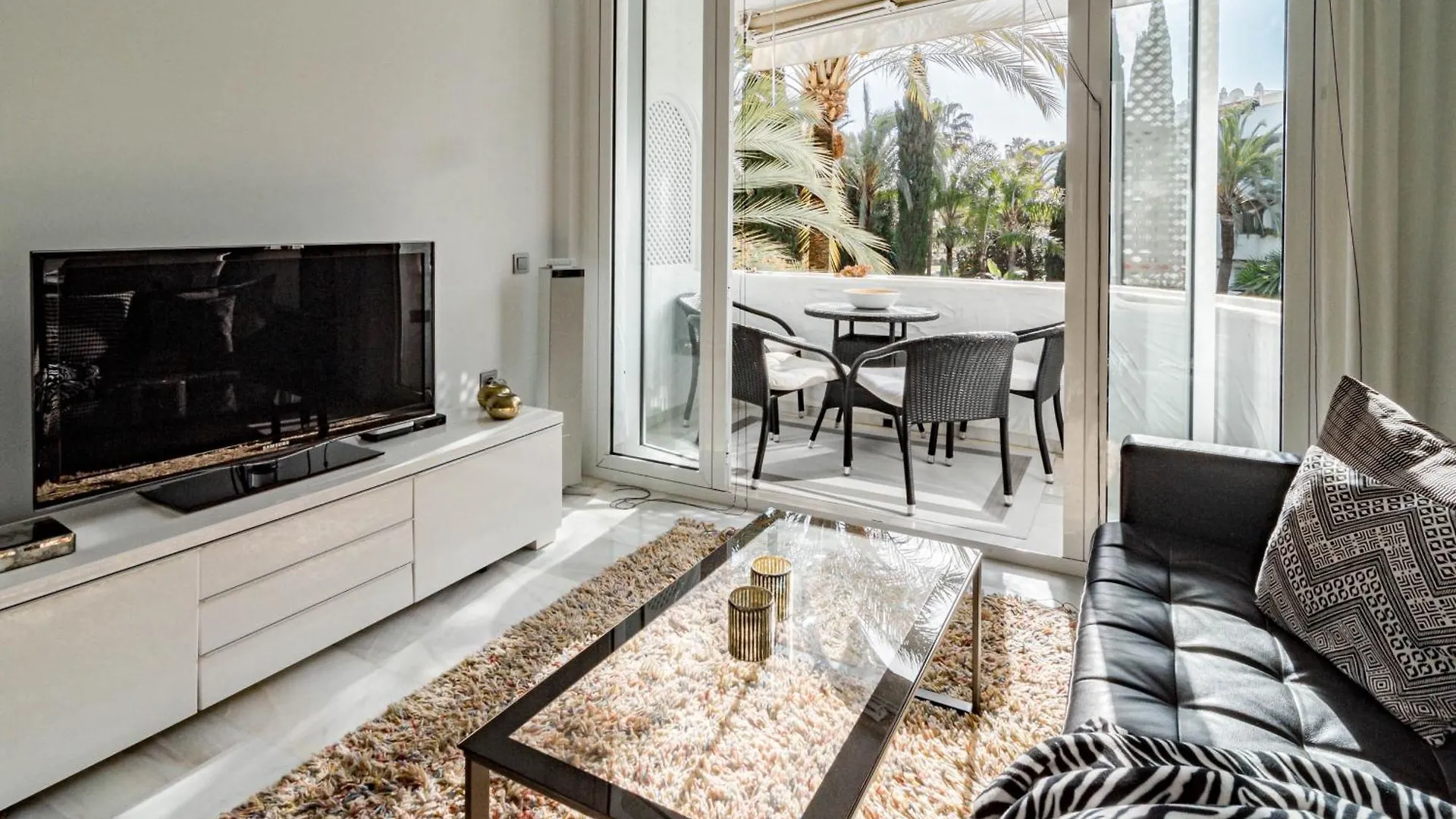 Mr- Cozy 4 Sleep Flat In Marbella, Great Location Apartment 0*, Marbella