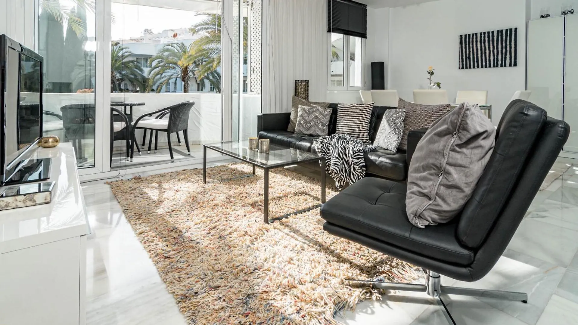 Mr- Cozy 4 Sleep Flat In Marbella, Great Location Apartment