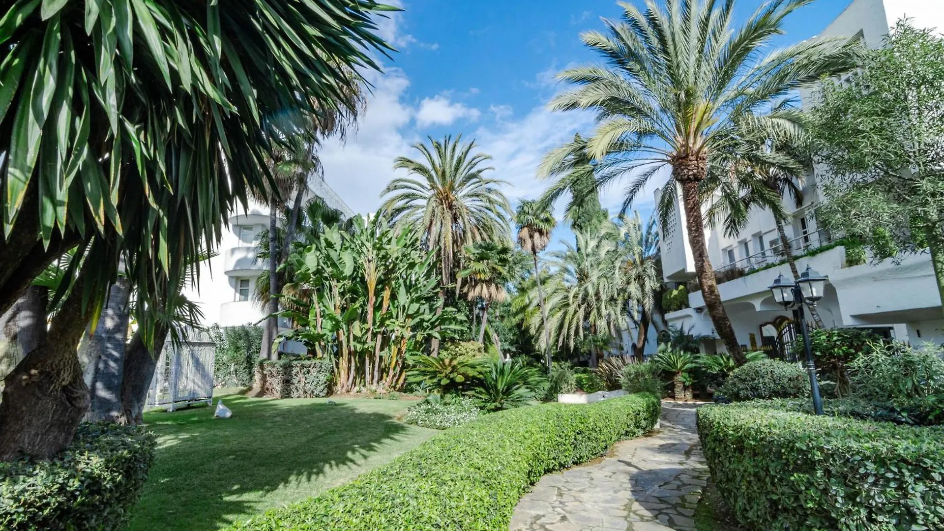 Mr- Cozy 4 Sleep Flat In Marbella, Great Location Apartment